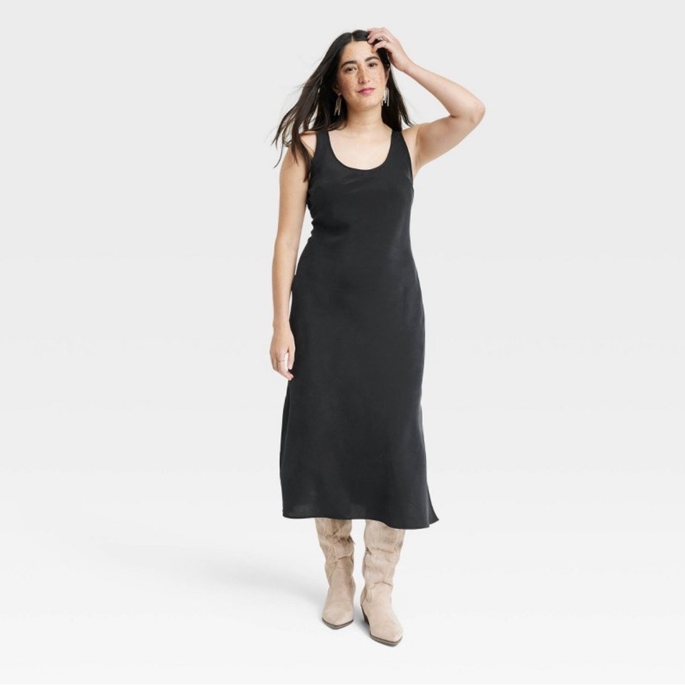 NWT Women's Midi Slip Dress - Universal Thread
Black - Picture 4 of 5